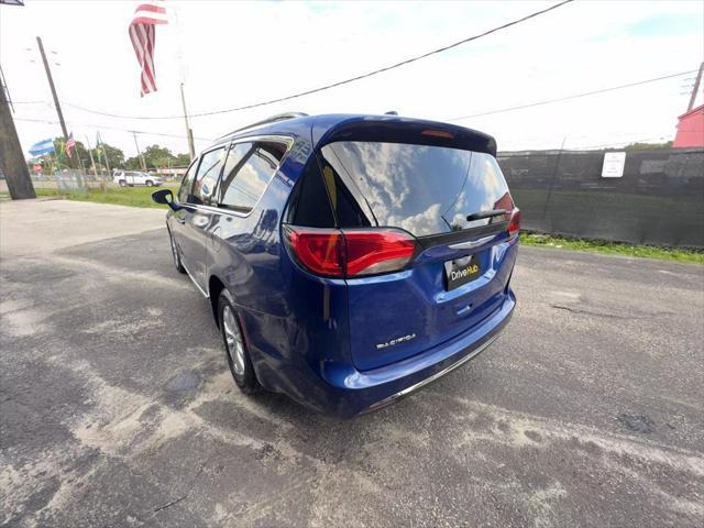 2019 chrysler pacifica touring l