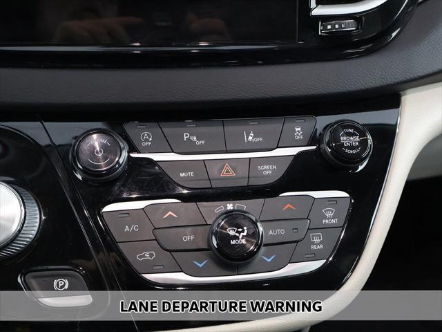 2022 chrysler pacifica touring l