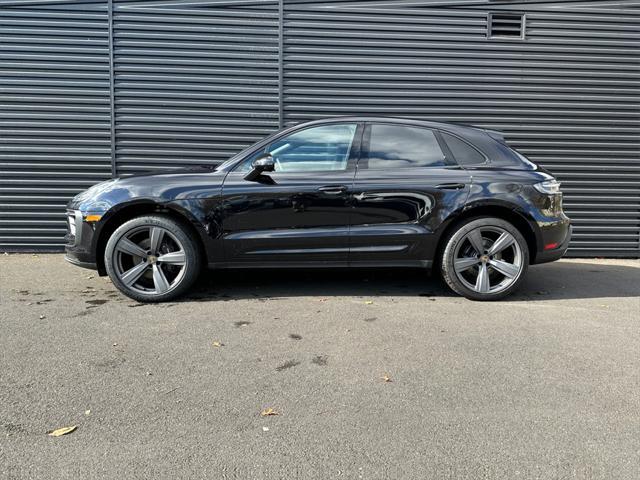 2024 porsche macan base