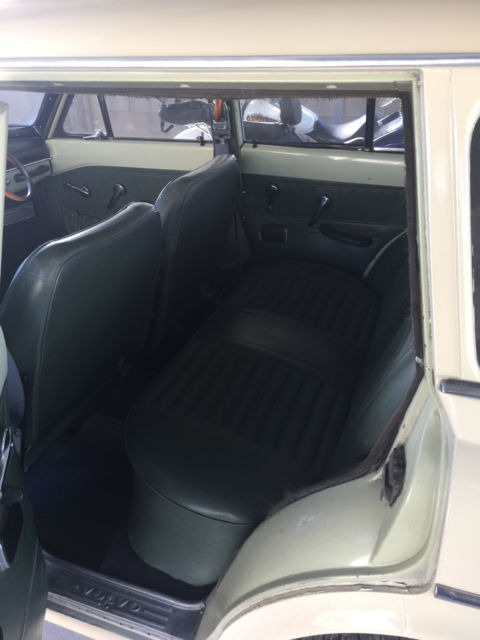 lovely driver wagon: 1966 volvo 122s
