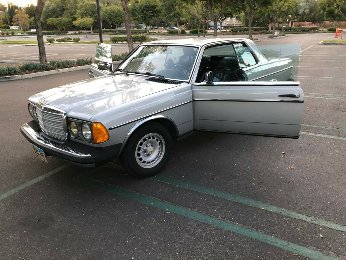 1985 mercedes-benz 300-series 2 door pillar less coupe