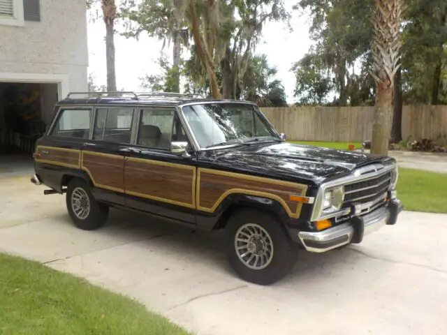 1988 jeep grand wagoneer woody 4x4 v8 auto great shape driver original cherokee