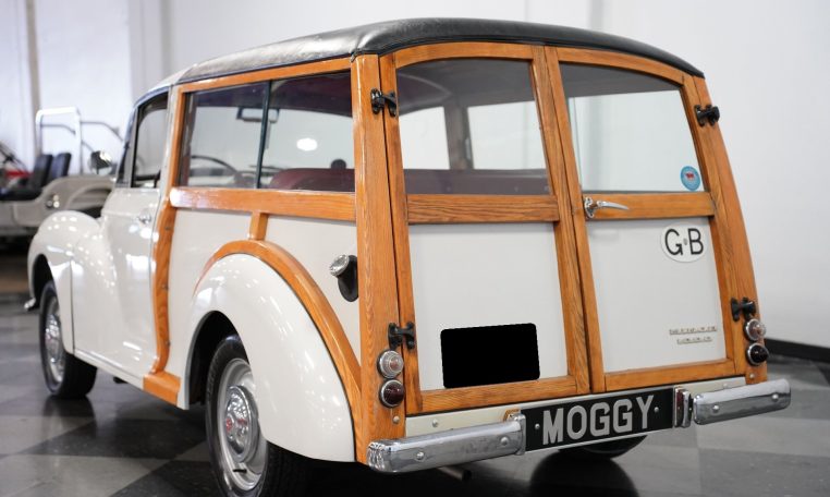 1960 morris minor 1000 traveller woody