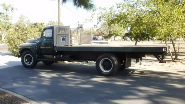 1953 international harvester t-170 8 ton flatbed (tilt bed) truck