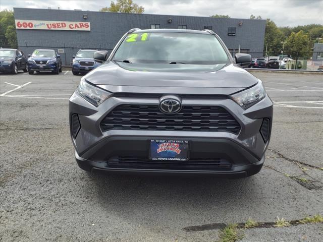 2021 toyota rav4 le