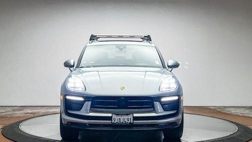 2024 porsche macan