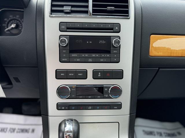 2010 lincoln mkx base