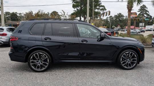 2025 BMW X7