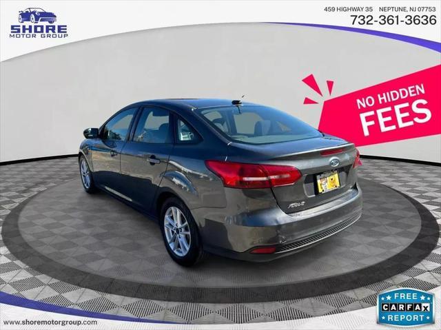2016 ford focus se