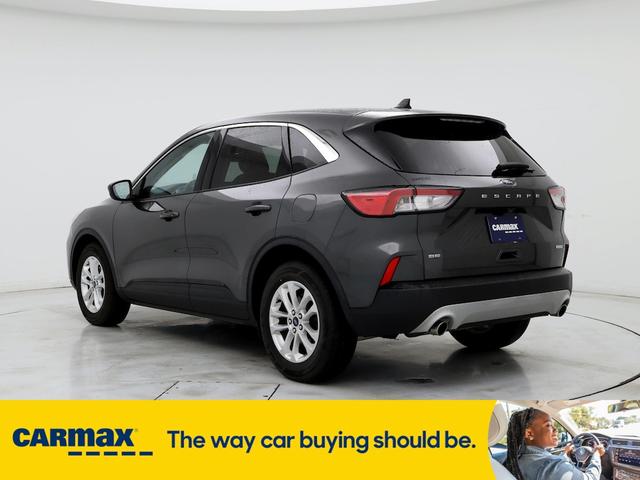 2020 ford escape se