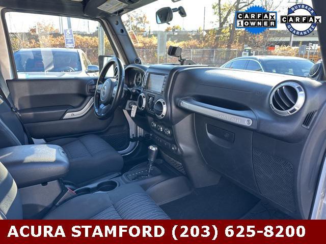2011 jeep wrangler unlimited sahara