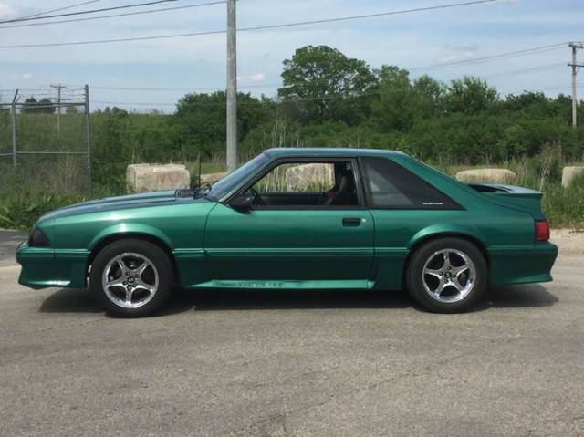 1988 ford mustang gt 2dr hatchback 91,800 miles green