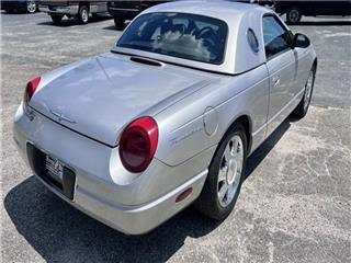 2004 Ford Thunderbird deluxe