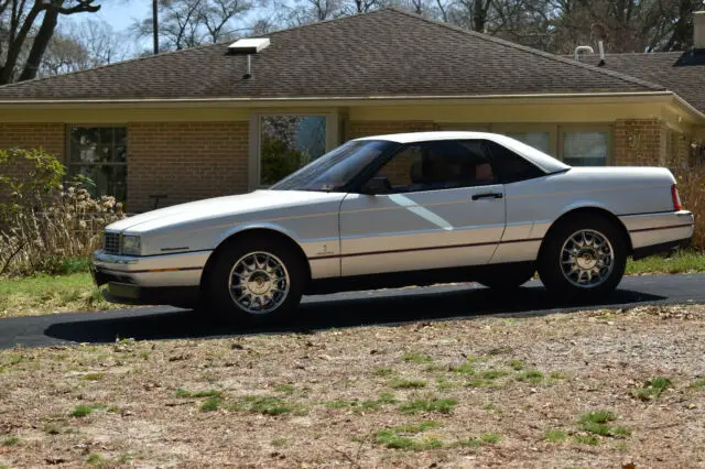 immaculate and original, northstar 32-valve dohc v-8, rare remov. hdtop (video)