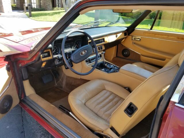this is a very early xjs in good running order and excellent appearance