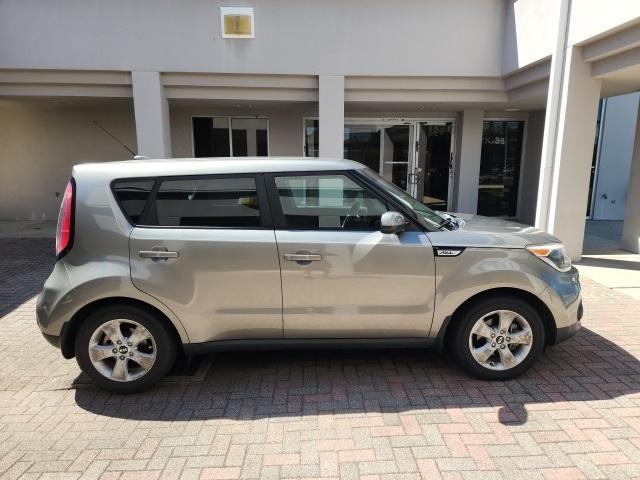 2017 kia soul base
