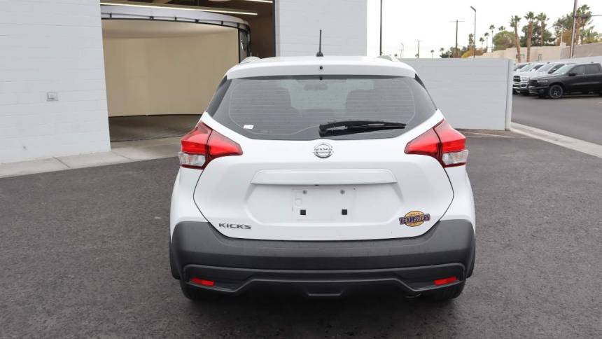 2019 nissan kicks s