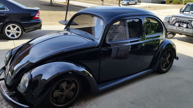beautiful 57' oval- window classic bug