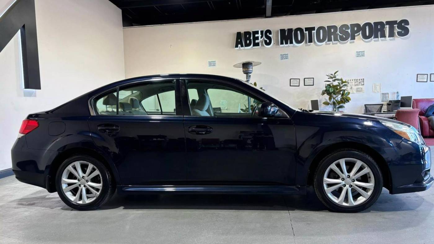 2013 subaru legacy