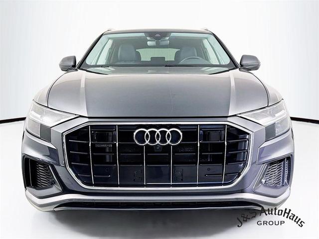 2022 audi q8 55 premium plus