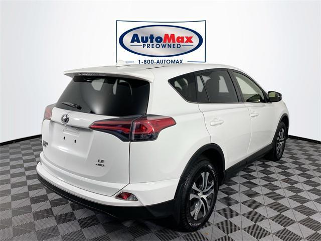 2018 toyota rav4 le