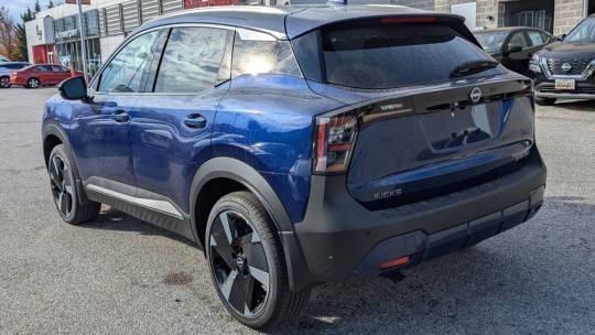 2025 Nissan se