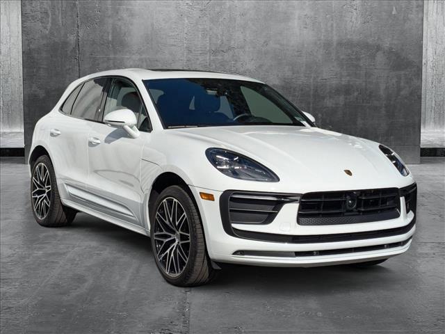 2024 porsche macan base