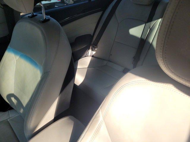 2016 kia cadenza limited