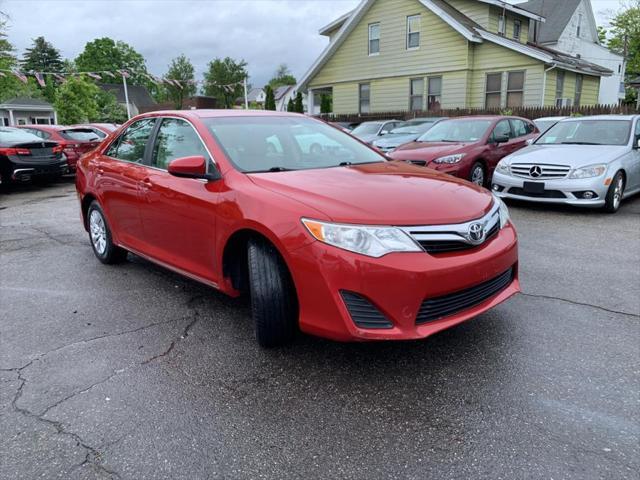 2013 toyota camry le