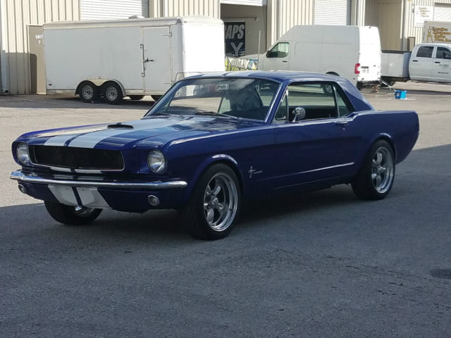 1965 mustang 351 cleveland , four wheel power disc brakes