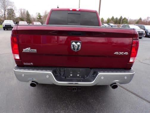 2019 ram 1500 classic slt 4x4 crew cab 5.6 ft. box 140 in. wb in alexandria, indiana