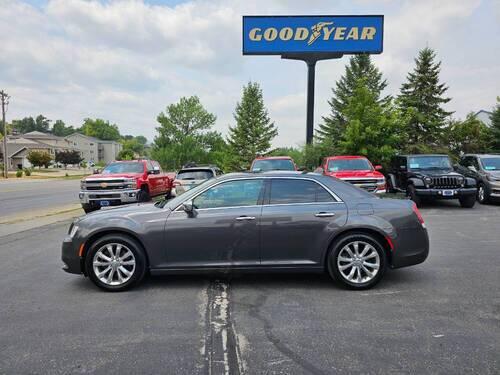 2018 chrysler 300 limited awd 4dr sedan