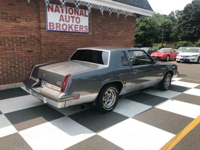 1987 hurst oldsmobile 442 with 69,594 original miles! 355 v8 w 2800 stall & 373