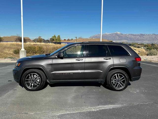 2020 jeep grand cherokee trailhawk