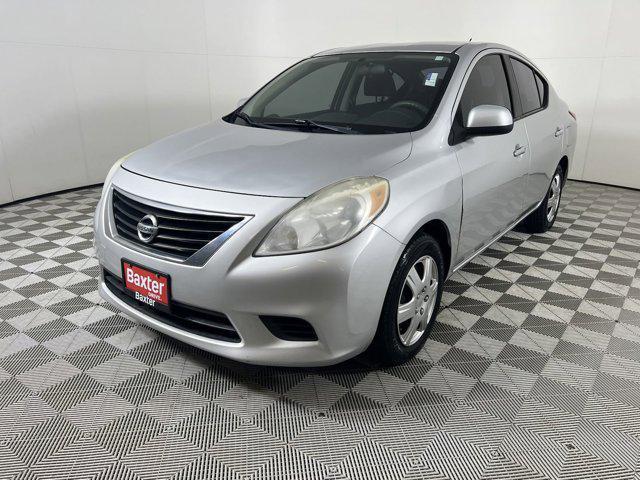2012 nissan versa 1.6 s