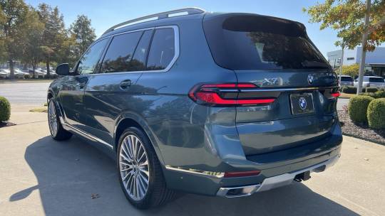 2025 BMW X7