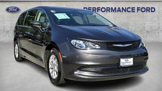 2023 Chrysler Voyager