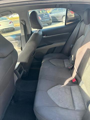 2018 toyota camry le