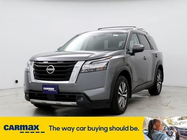 2022 nissan pathfinder sl