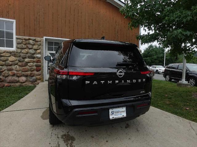 2023 nissan pathfinder s