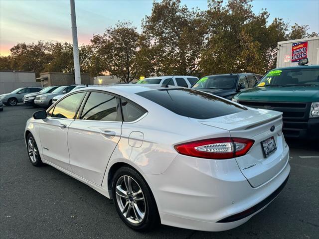2016 ford fusion hybrid se