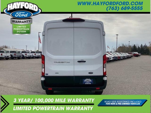 2022 ford transit-250 base