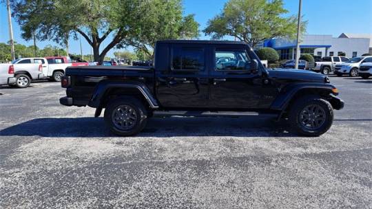 2024 Jeep Gladiator