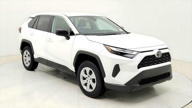 2024 toyota rav4 le