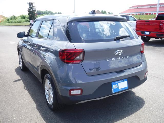 2021 hyundai venue se
