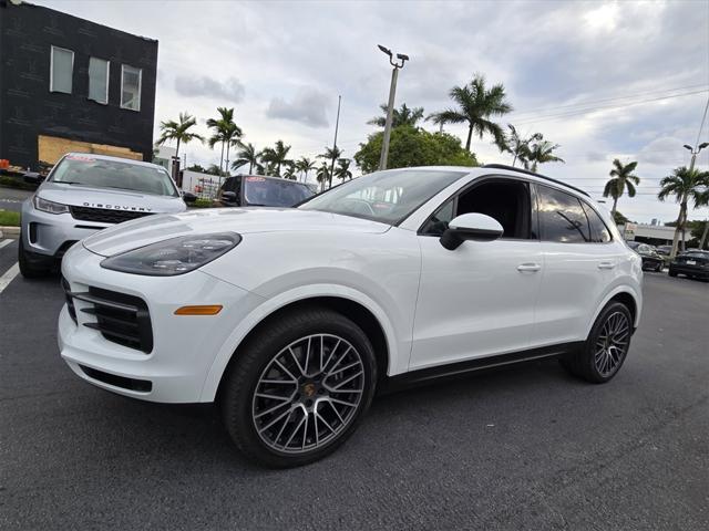 2021 porsche cayenne base