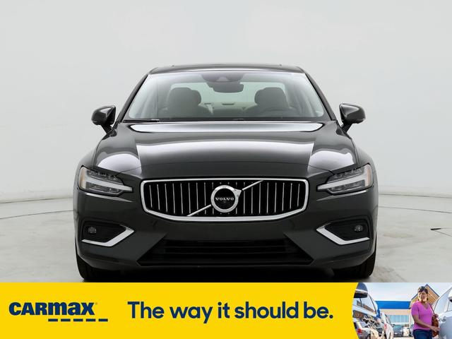 2022 volvo s60 b5 inscription