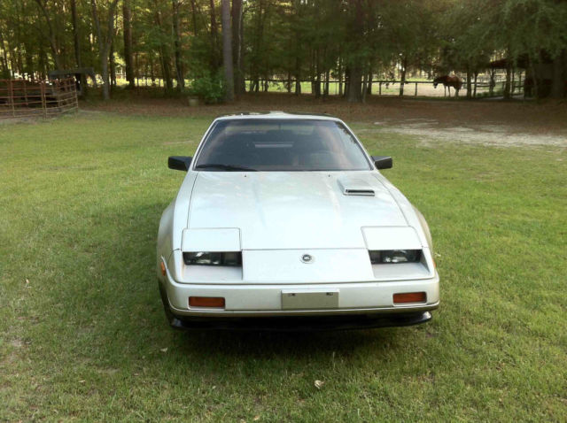 1984 nissan 300zx turbo coupe 2-door 3.0l 50th anniversary