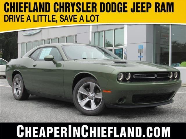 2019 dodge challenger sxt
