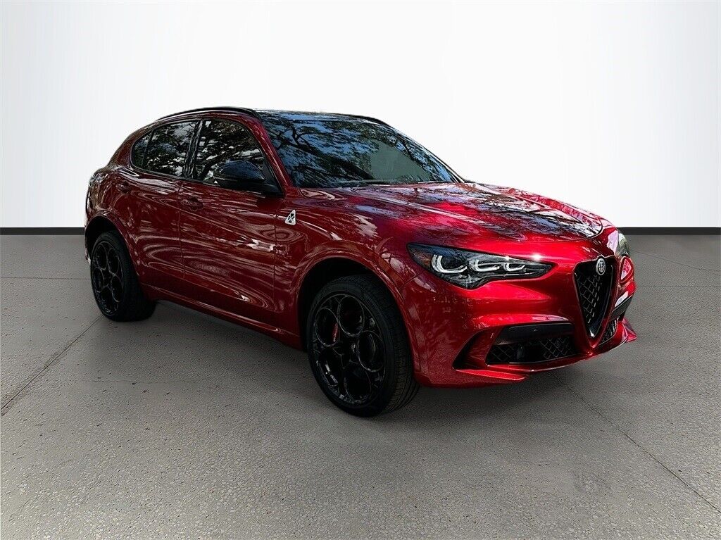 2024 alfa romeo stelvio quadrifoglio